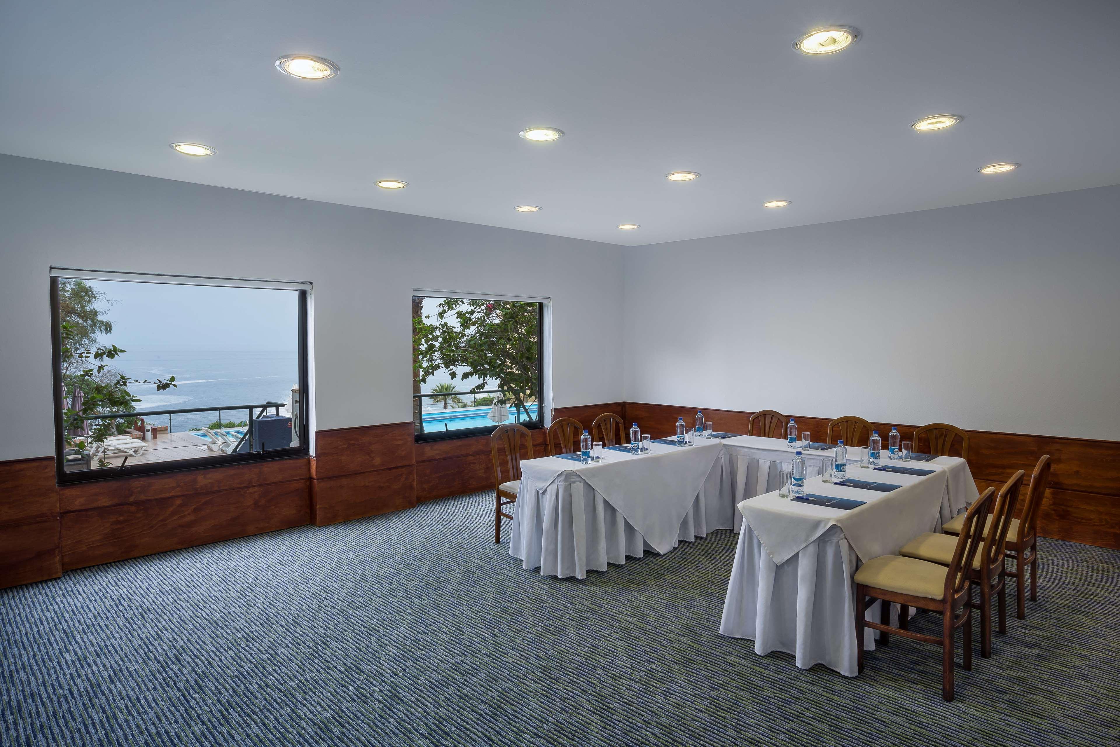 Nh Iquique Costa Hotel Bagian luar foto