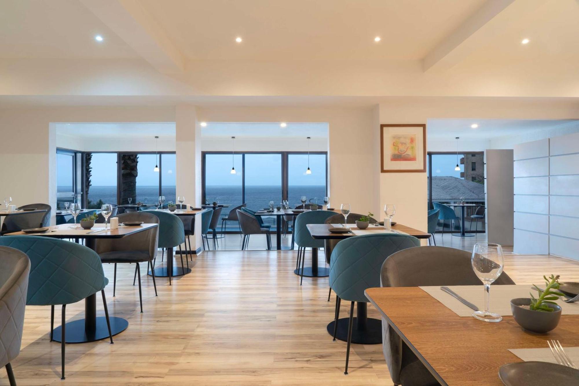 Nh Iquique Costa Hotel Bagian luar foto